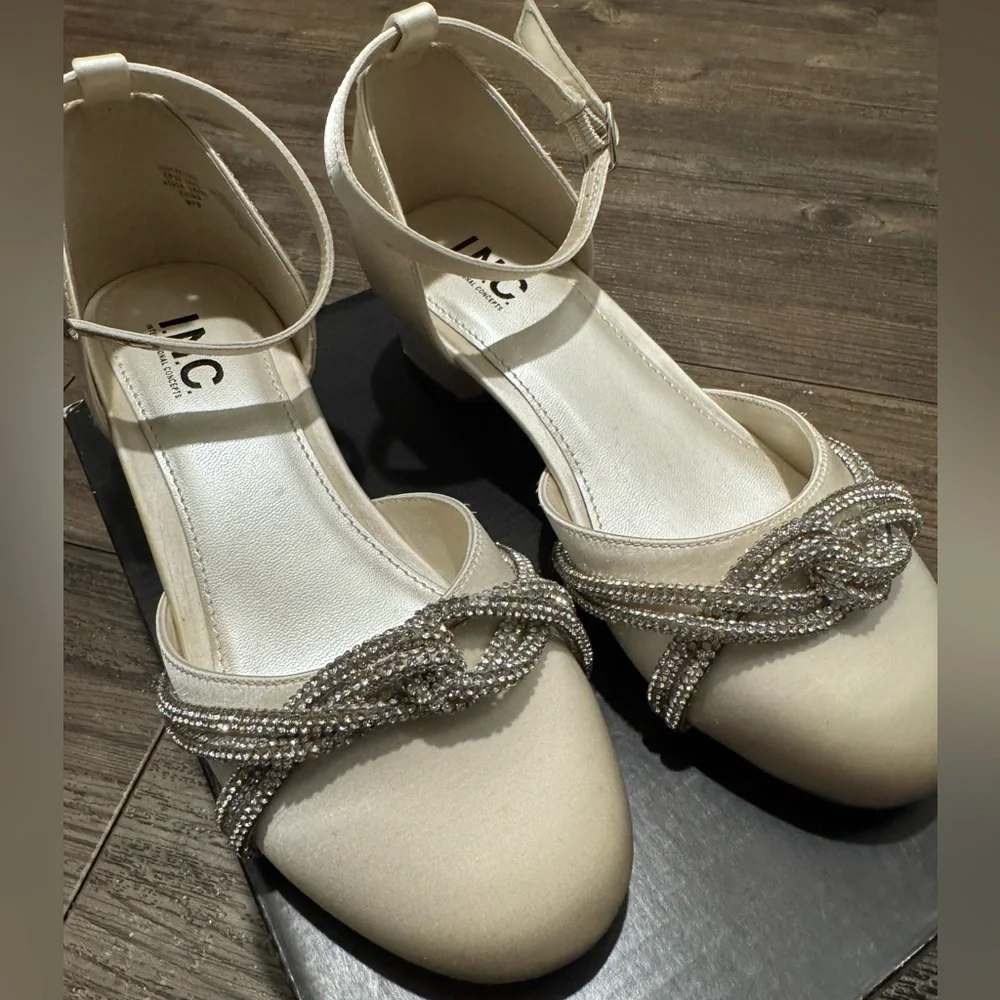I.N.C. International Concepts Girls’ Delilah Round Toe Heel Pearl